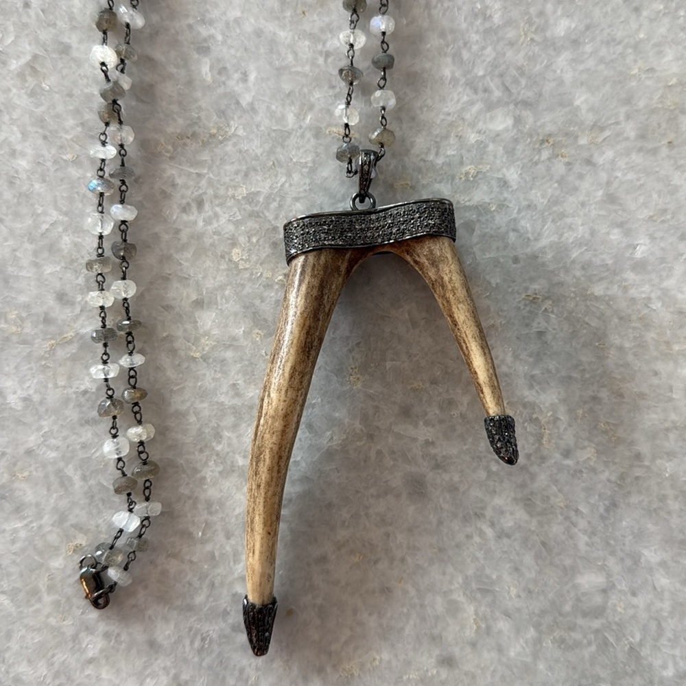 Elegant Antler Pendant Necklace